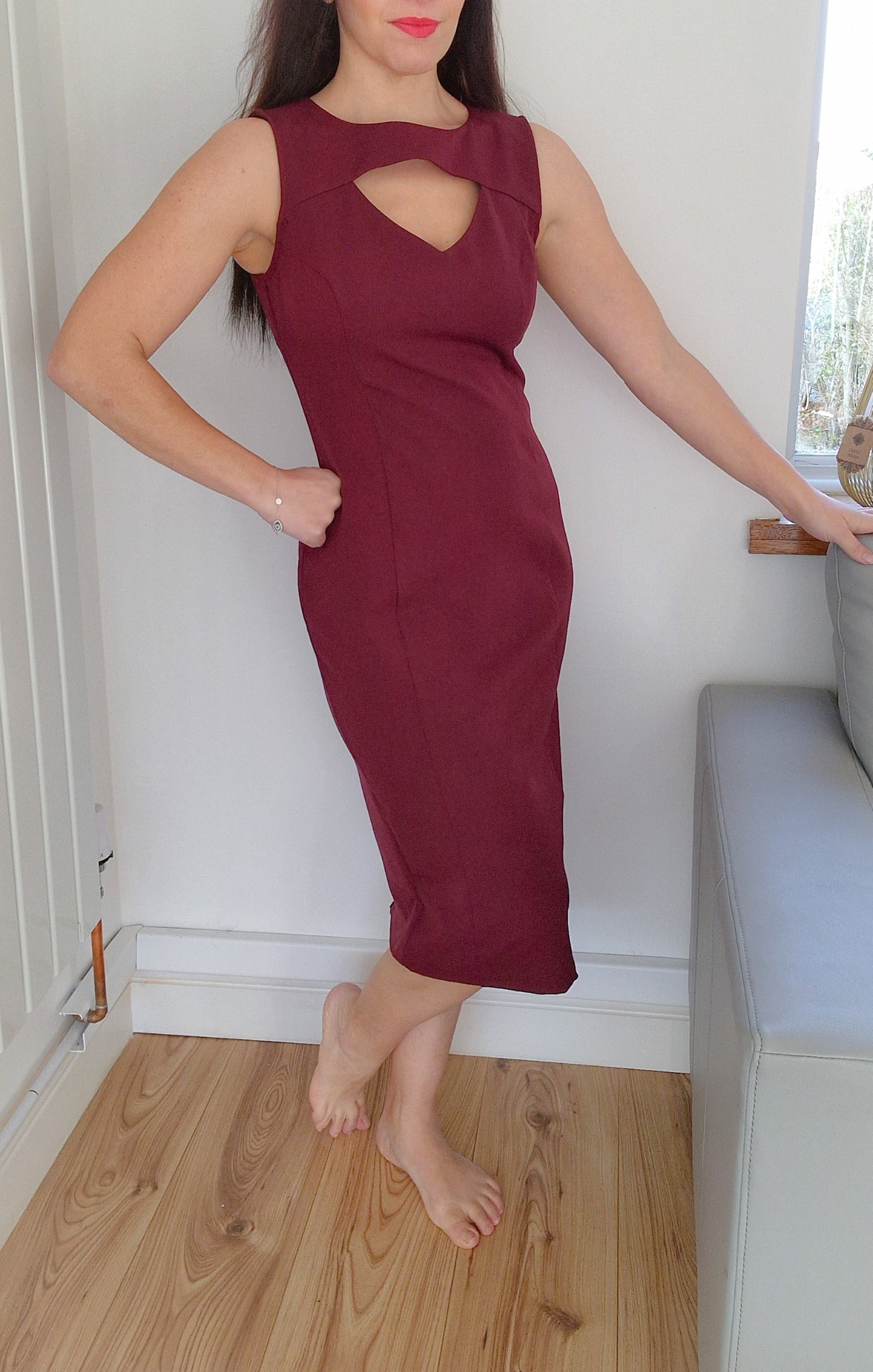 Isabella burgundy knee length sleeveless dress